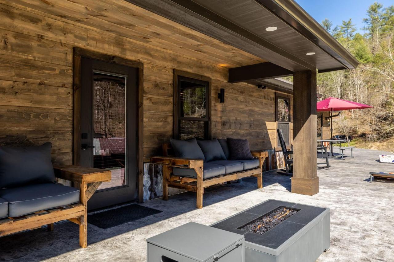 New Rustic Luxe Cabin Billiards Spa Near Gsmnp Таунсенд Экстерьер фото