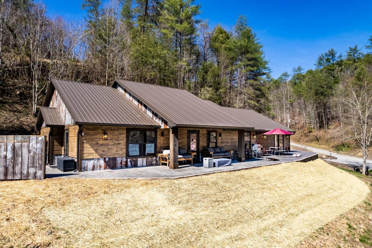 New Rustic Luxe Cabin Billiards Spa Near Gsmnp Таунсенд Экстерьер фото
