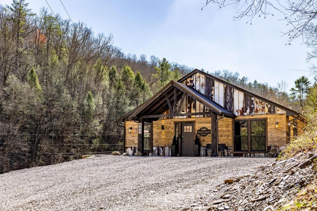 New Rustic Luxe Cabin Billiards Spa Near Gsmnp Таунсенд Экстерьер фото